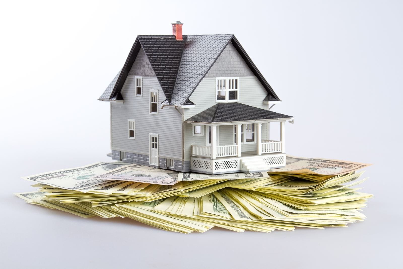 paying cash vs mortgage