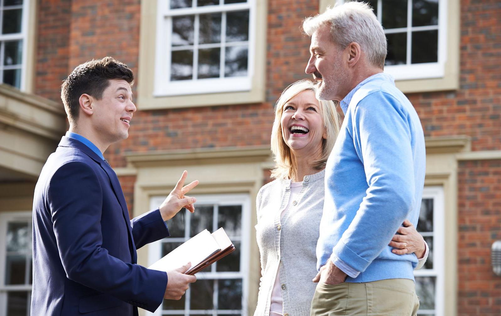 5 Tips for Buying and Selling Property at the Same Time