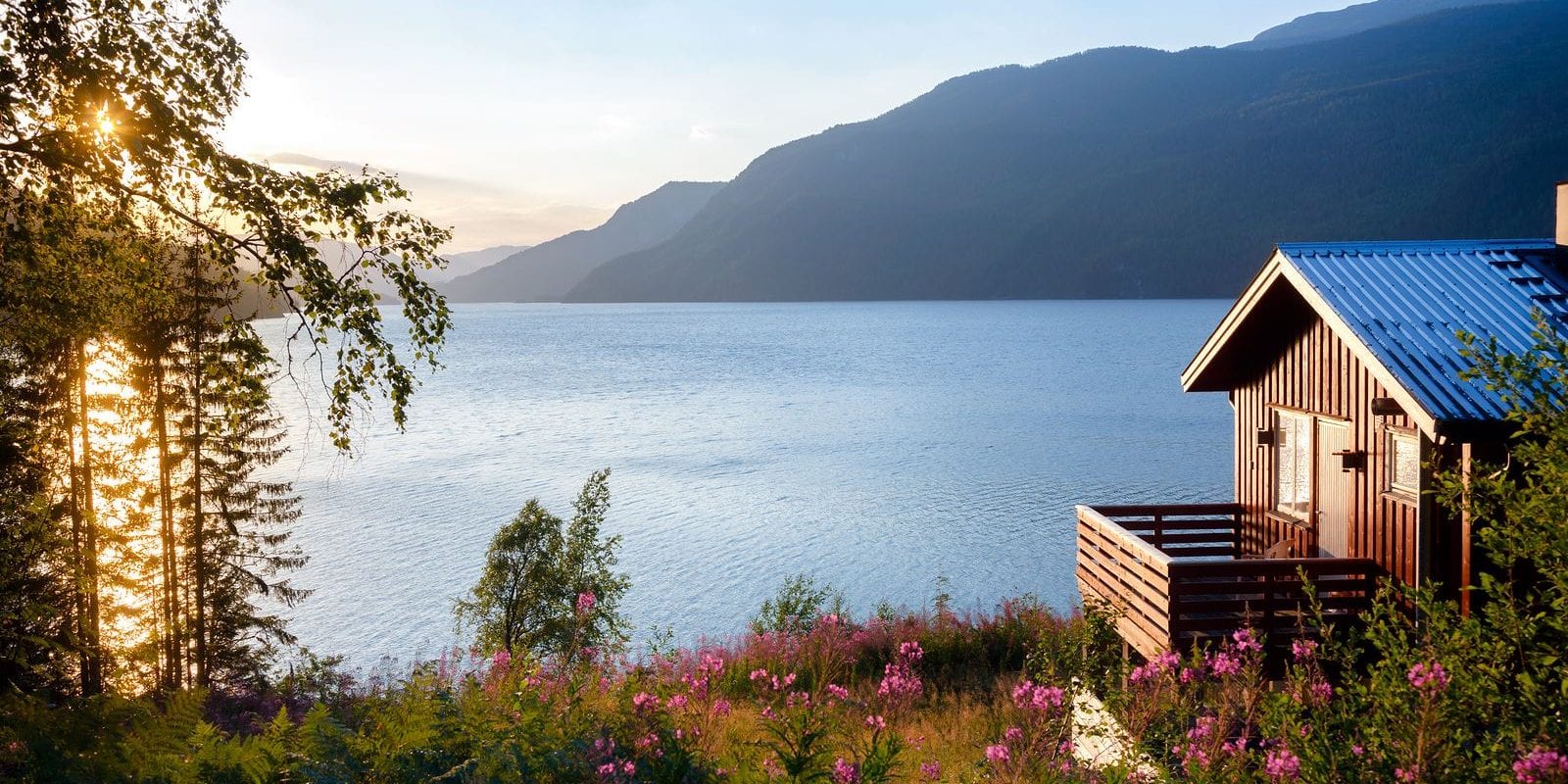 Short-Term Rental Strategy: Best Cities for Airbnb Rental Income