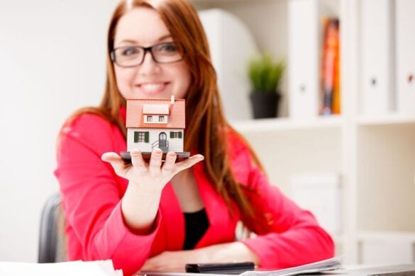 How to Become a Real Estate Agent