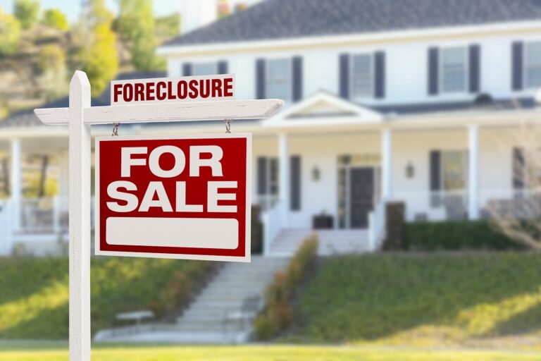 How to Find Distressed Homes for Sale