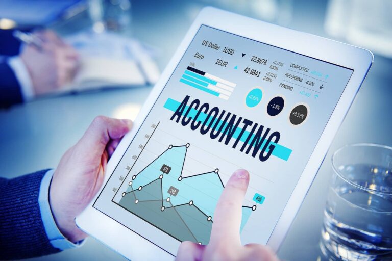 Choosing the Right Accounting Software for Your Airbnb Business